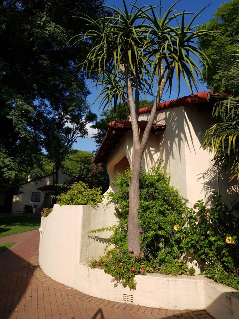 Villa Botanica Guest House Midrand Exterior foto